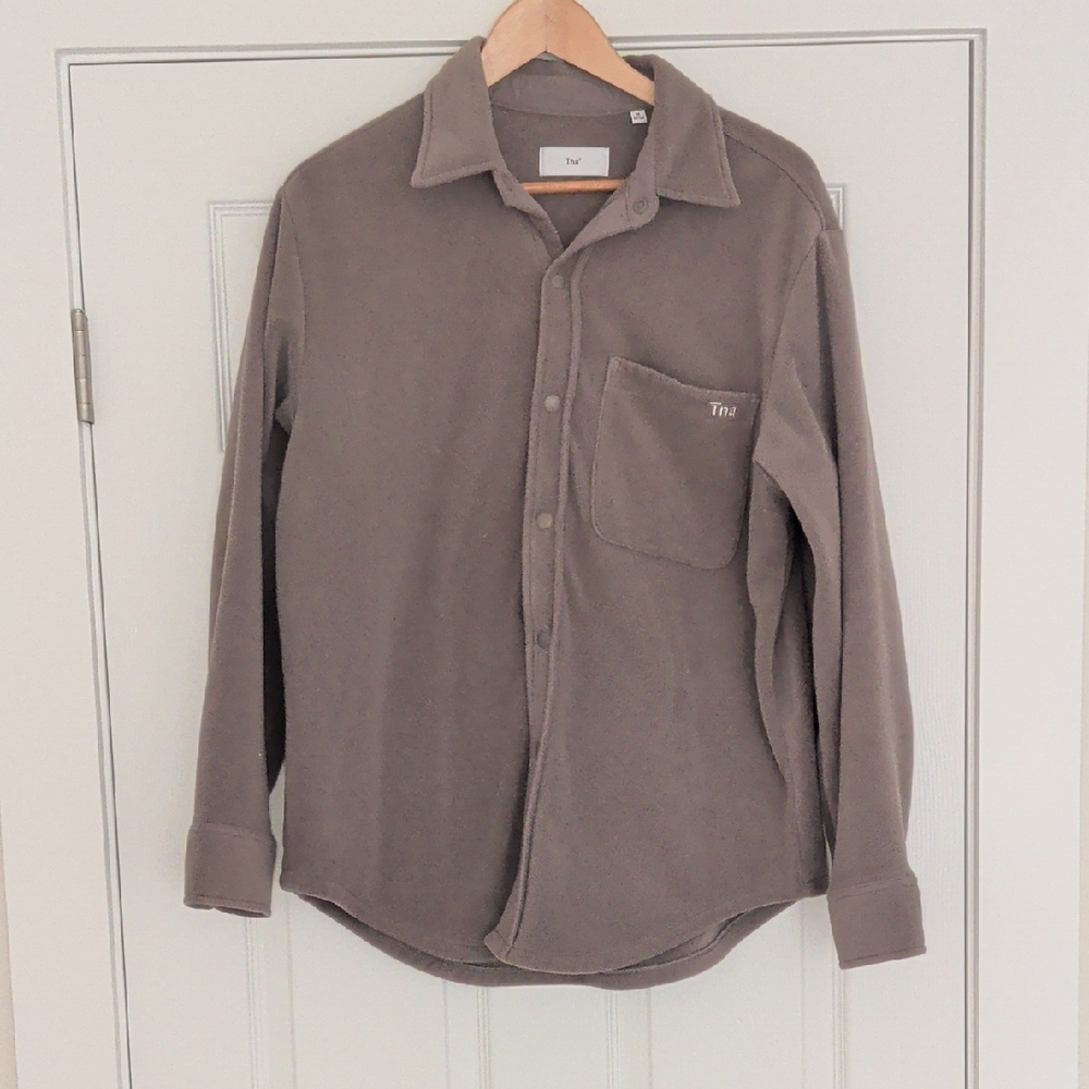 TNA womens Taupe Long-Sleeve Button-Down Shirt